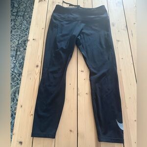 Nike Dri Fit Black Leggings size M inseam 24”